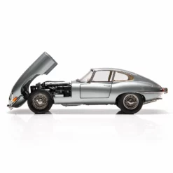 Merchandising 1:18 Modell Jaguar E-Type