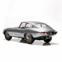 Merchandising 1:18 Modell Jaguar E-Type