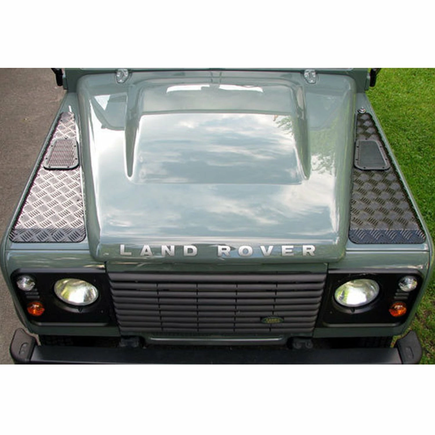 Land Rover Kotflügelbleche Kurz/schmal Version TD4 4 Land Rover Kotflügelbleche Kurz/schmal Version TD4