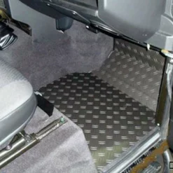 Land Rover Fußraumbleche Vorne Für Defender TD4 /2,2 L Motor 2007 - 2016