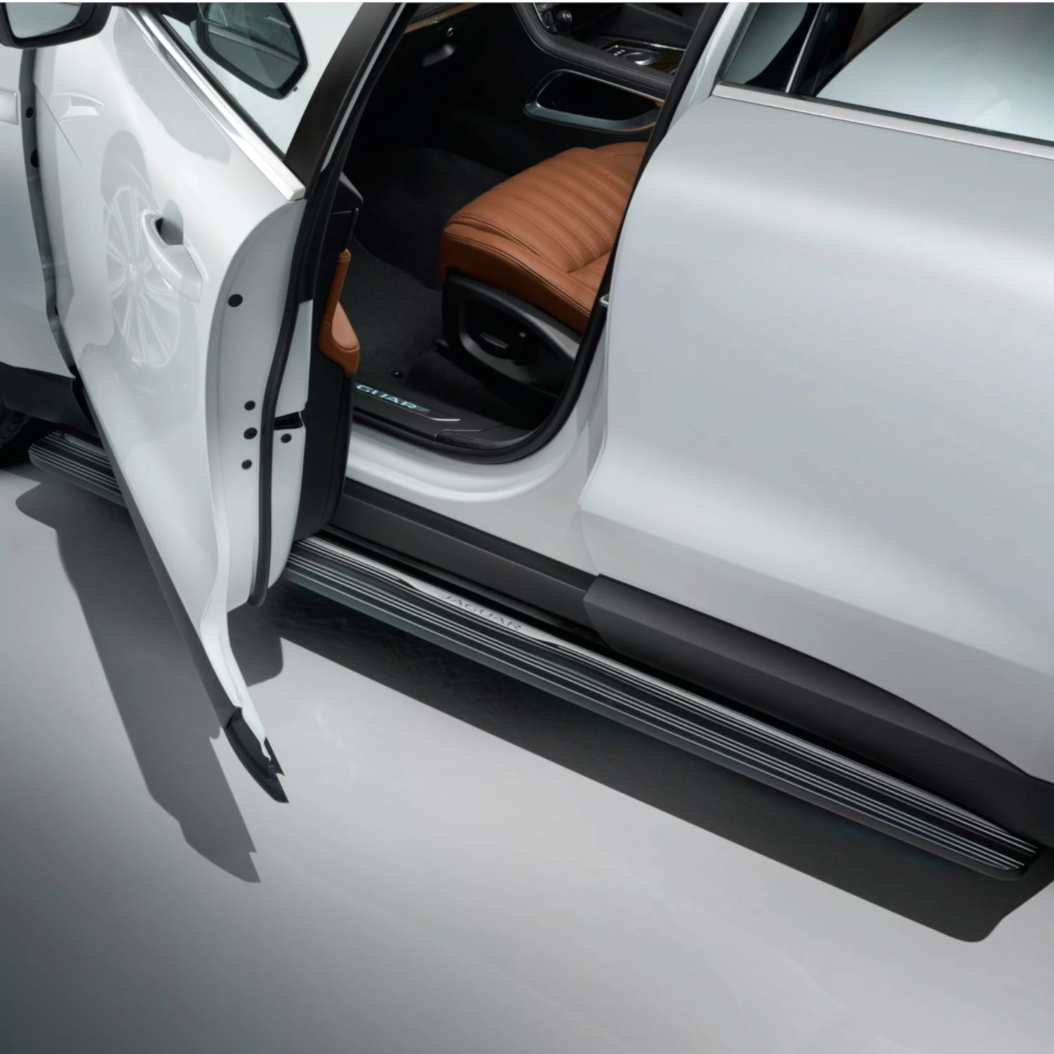 Jaguar Ausfahrbare Trittstufe - F-Pace 3 Jaguar Ausfahrbare Trittstufe - F-Pace