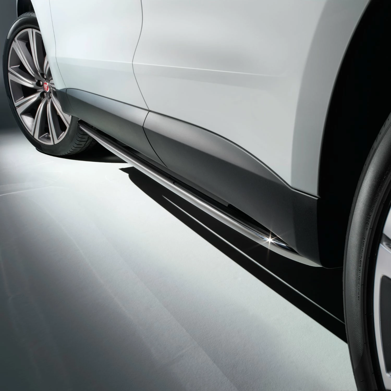 Jaguar Edelstahl Schwellerrohre - F-Pace 3 Jaguar Edelstahl Schwellerrohre - F-Pace