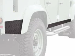 Land Rover Defender 110 (1983-2016) Schwellerschutz / Schwarz - Von Front Runner