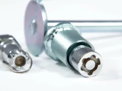 Front Runner Land Rover Discovery 3 Reserverad-Schloss