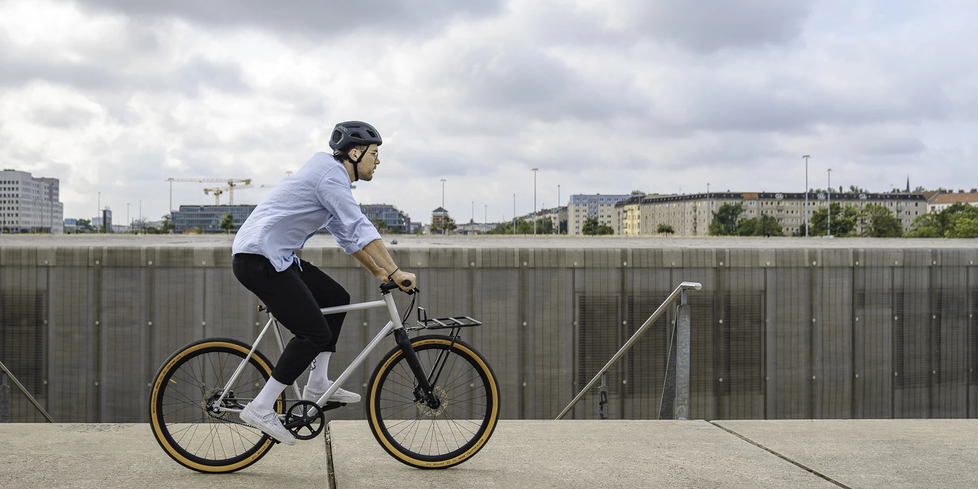 Günstiges Experience Parts Geschäft 11 Günstiges Experience Parts Geschäft -Günstiges Experience Parts Geschäft 8bar prenzlberg urban belt drive bike silver mood pino moreno 4033 panorama 1 1